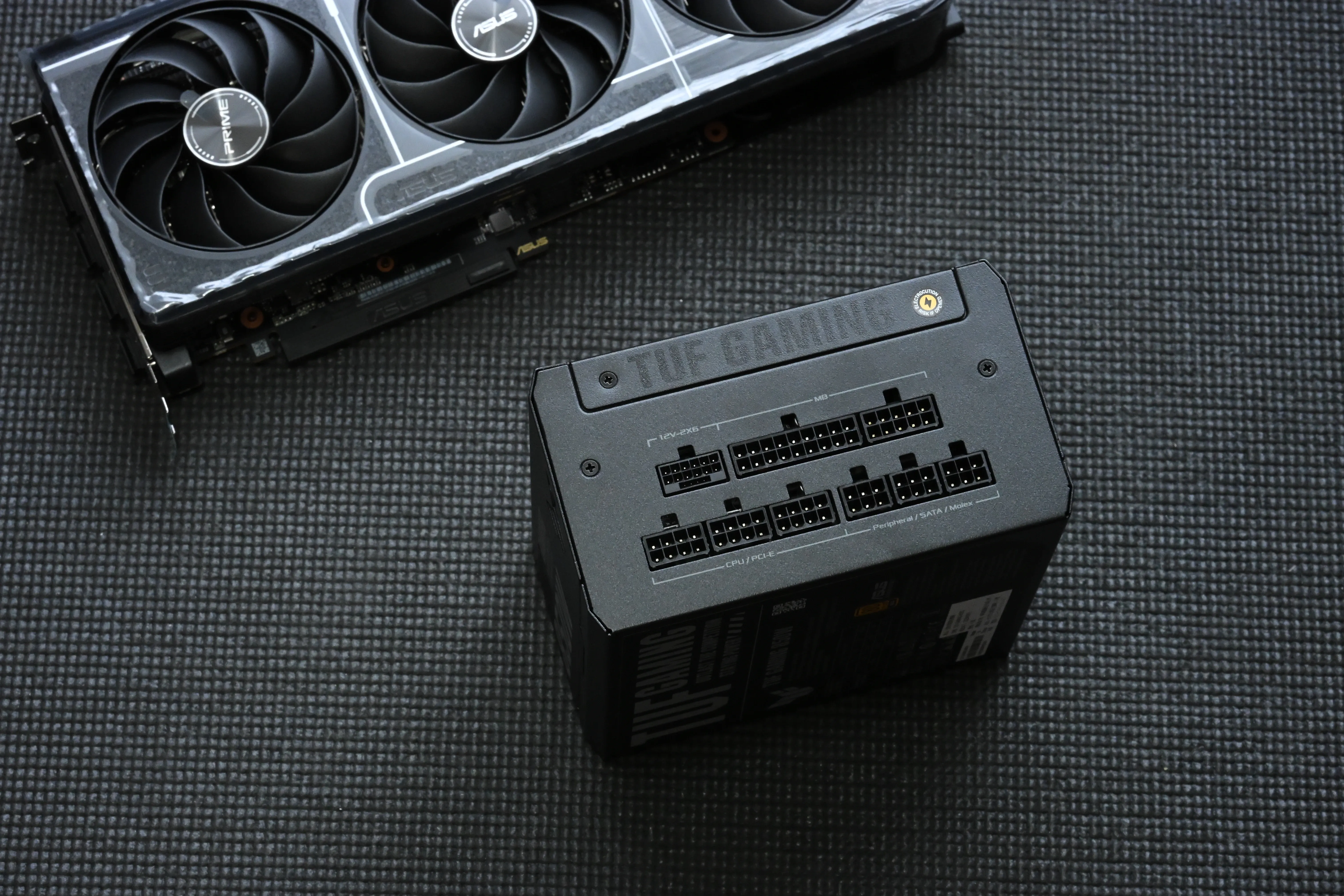 ASUS 全模組接口